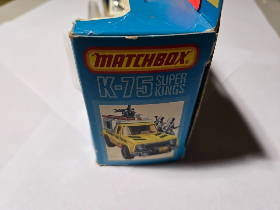 Vintage Matchbox Super Kings K-75 Airport Fire Tender w/Window Box - Image 3 of 4