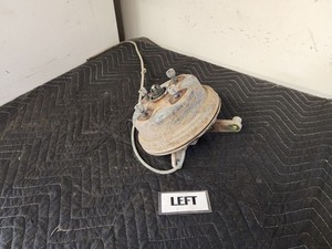 #A397 1999 Yamaha Bear Tracker 250 Left Front Brake Drum Knuckle Spindle Plate