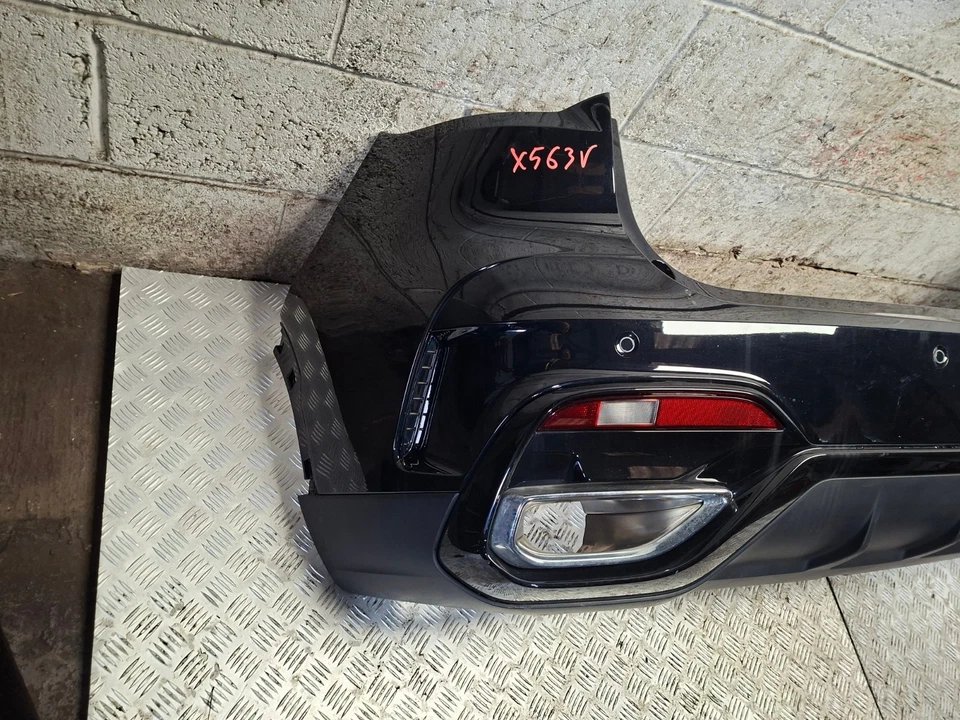 MG HS 2024 COMPLETE REAR BUMPER WITH PARKING SENSORS IN BLACK - Image 3 of 4