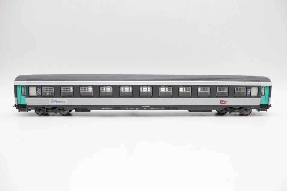 PIKO - HO - 58612/C - VOITURE CORAIL INTERCITES 2°CL TYPE B10ux BAR - SNCF - - Photo 2/4