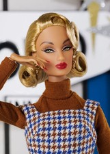 Seeing The Sights Maeve Rocha™ Doll East 59th®: The Weekend In The Poconos NRFB