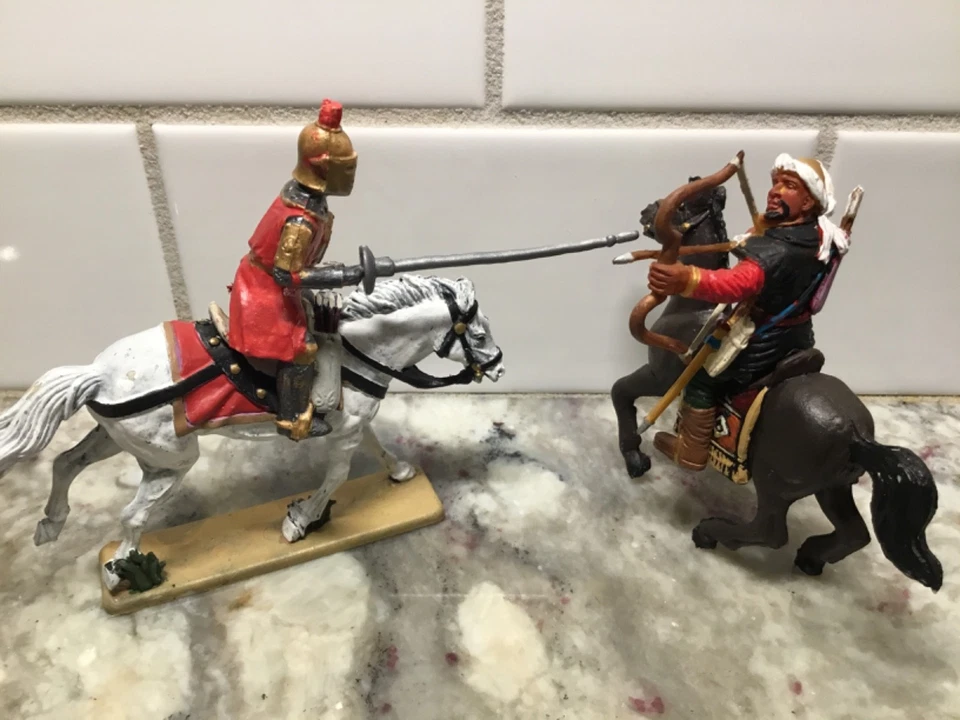 Игрушечные солдаты пластик 60 мм средневековый крестоносец против сарацин - Изображение 2 из 2