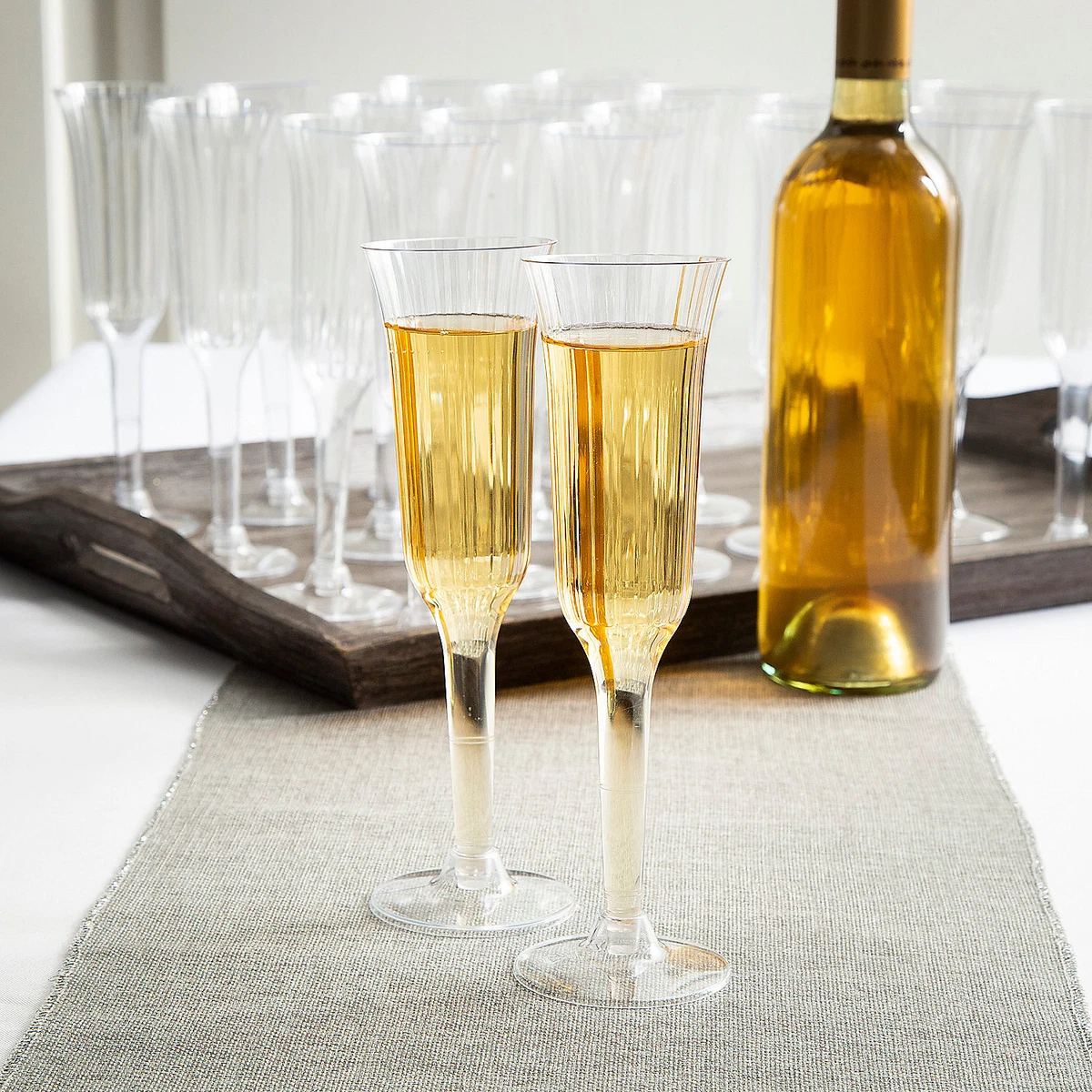 Acrylic champagne flutes online bulk