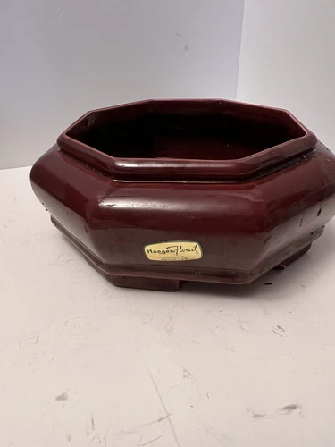 VINTAGE HAEGER FLORAL POTTERY Glazed Footed Burgundy Octagon Planter 1989
