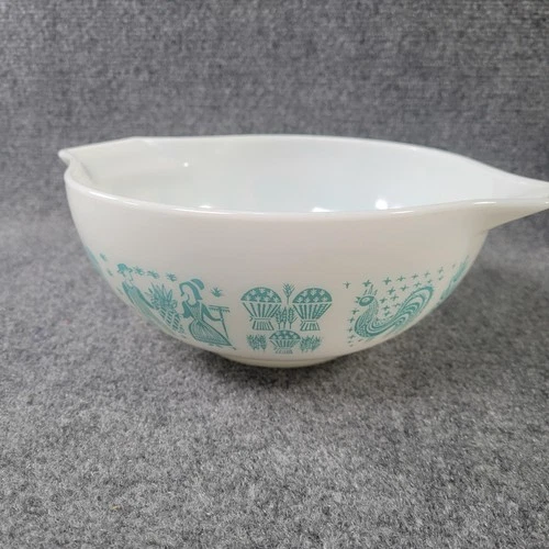 Vintage Pyrex Butterprint 443 Cinderella Mixing Bowl 2.5 Qt Turquoise USA MCM