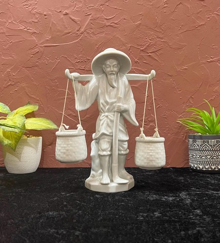Vintage Toyo Korea Fine Porcelain Asian Water Carrier Statue Figurine 10.5" Tall - Picture 8 of 10