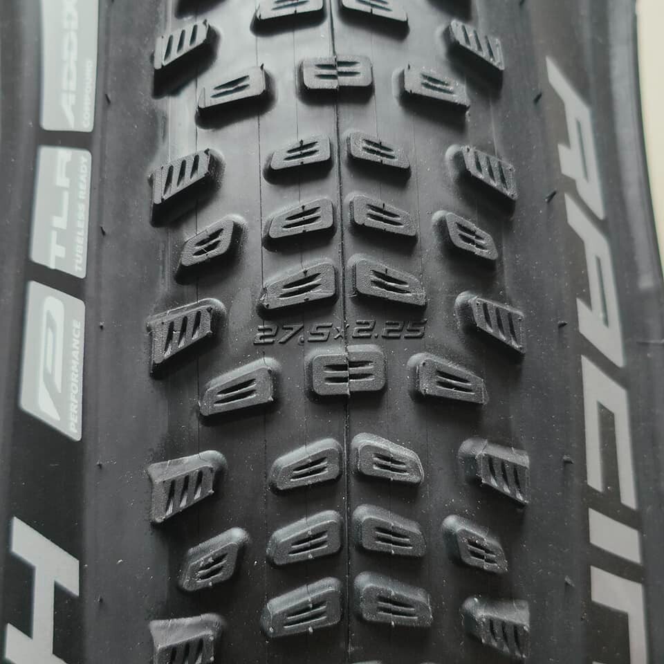 Schwalbe Racing Ralph 27.5 x 2.25 MTB Tire TLR Addix Compound