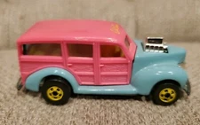 1979 Hot Wheels Woodie 1940's Stationwagon Pink Aqua, Yellow Interior Cal Custom