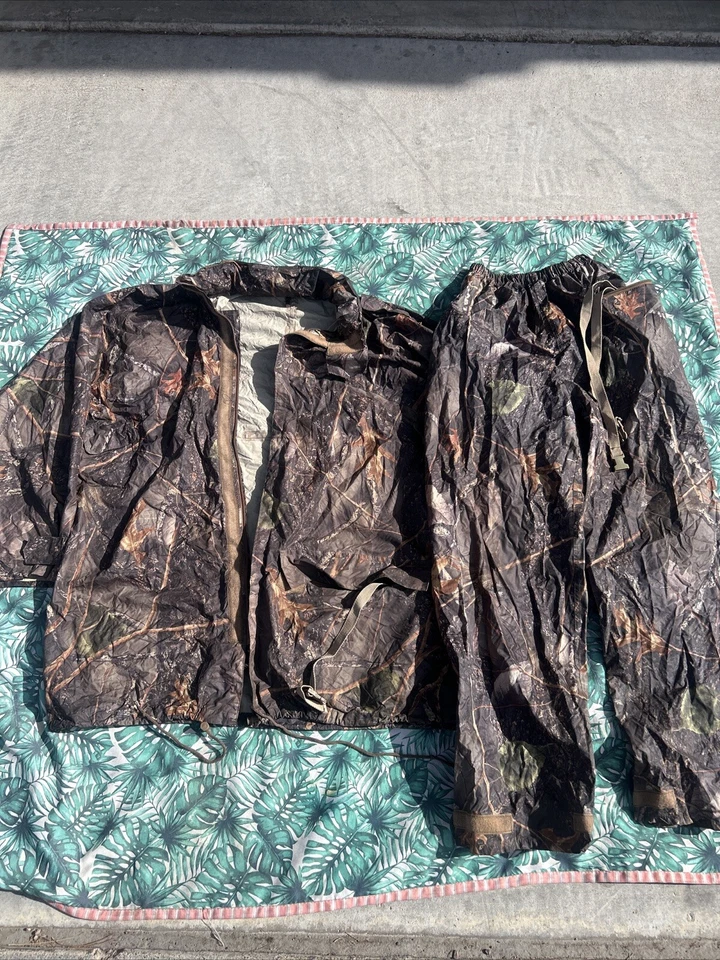 Burly Camo Full Body Waterproof Duck Hunting Suit Size Men’s M Coveralls Unworn - Image 2 of 4