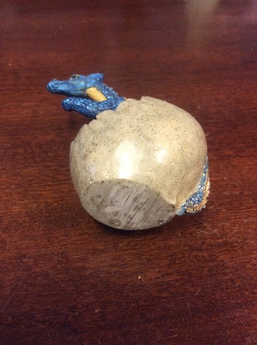 Blue Dragon Hatchling 2 1/2" Tall Preowned Fantasy Figurine Dragons Ceramic - Picture 11 of 12