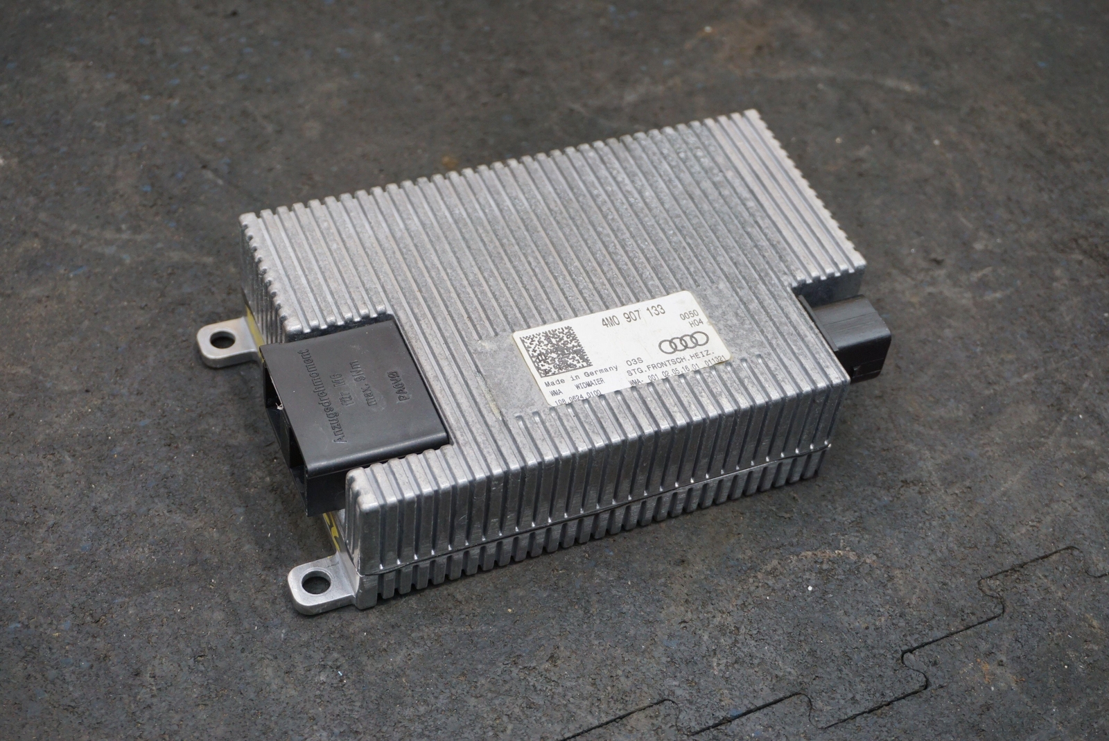 Heated Windscreen Control Module OEM 4M0907133 Bentley Bentayga 2016-2020