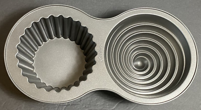 WILTON Cake Pan Giant Large Cupcake Shaped NON STICK Baking Pan