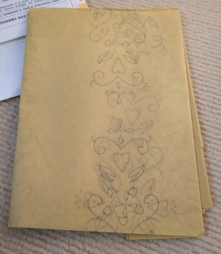 Simplicity 6487 Florals Heart Scroll Sun Heart Embroidery Design Pattern 1974 FF - Picture 3 of 3