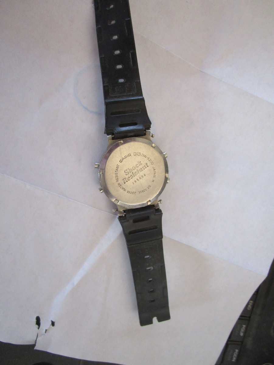 Vintage Casio G-SHOCK DW-5200 Japan (240) Watch for sale