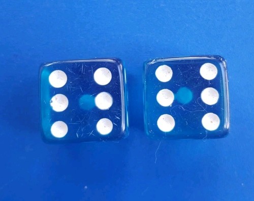 Vintage Pair of Blue Aladdin Casino Hotel Las Vegas Dice - Picture 2 of 5