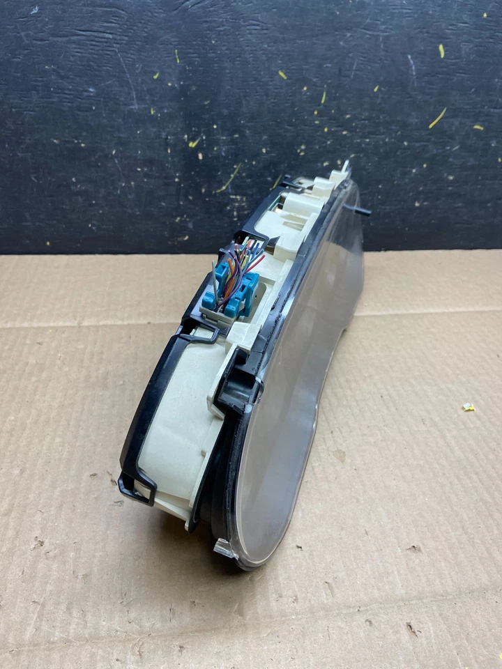 Оригинальный спидометр для приборной панели Buick Regal 2000–2005 годов выпуска u5941 DG - Изображение 2 из 4