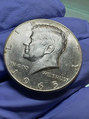 1965 SILVER KENNEDY HALF DOLLAR NICE LUSTER AND SHINE BORDERLINE CAMEO MS F051