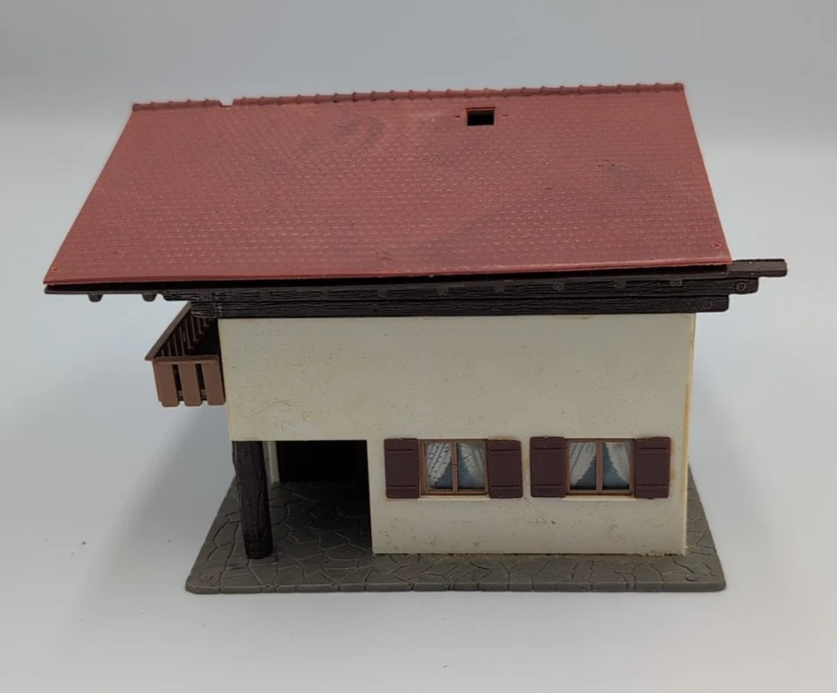 Kibri 8044 Chalet House Building West Germany Plastic HO Scale Partial Kit - Image 3 of 4