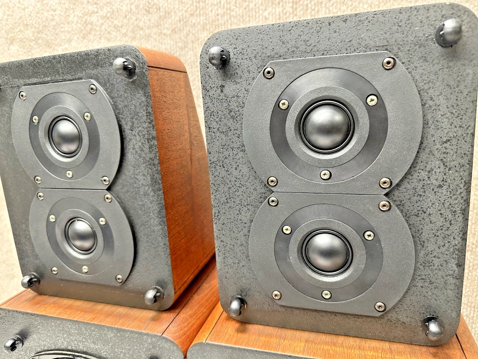 Altavoces Miller & Kreisel, M&K M&K S1B (súper limpios) Foto 3 de 4