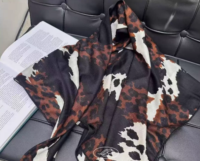 70%Cashmere 30% Silk Wrap Scarf leopard Print Double Face Print Shawl 110X110cm
