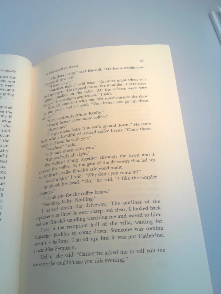 A Farewell To Arms by Ernest Hemingway Franklin Library Vtg Novel Hardcover  Foto 4 de 4