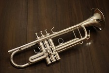 YAMAHA Yamaha YTR-8335GS B flat trumpet 518141 