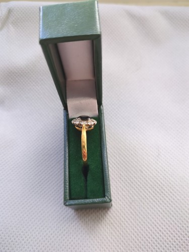 18ct Gold Sapphire And Diamond Ring Size S vintage - Picture 2 of 4