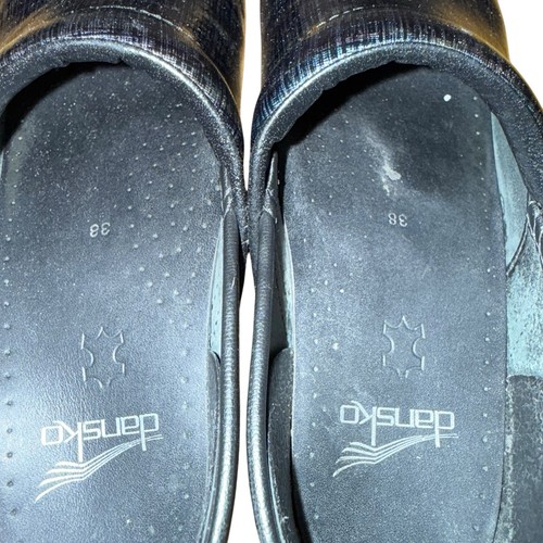 Zoccoli Dansko DONNA EU 38/US 7 USATI nero/blu navy metallizzato pelle verniciata - Foto 7 di 12