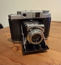 Mamiya 6 Folding Rangefinder Camera with Olympus Zuiko 7.5cm f3.5 Lens