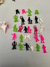 Lot of Tim Mee Galaxy Laser Team Figures 27 figures and Spaceship