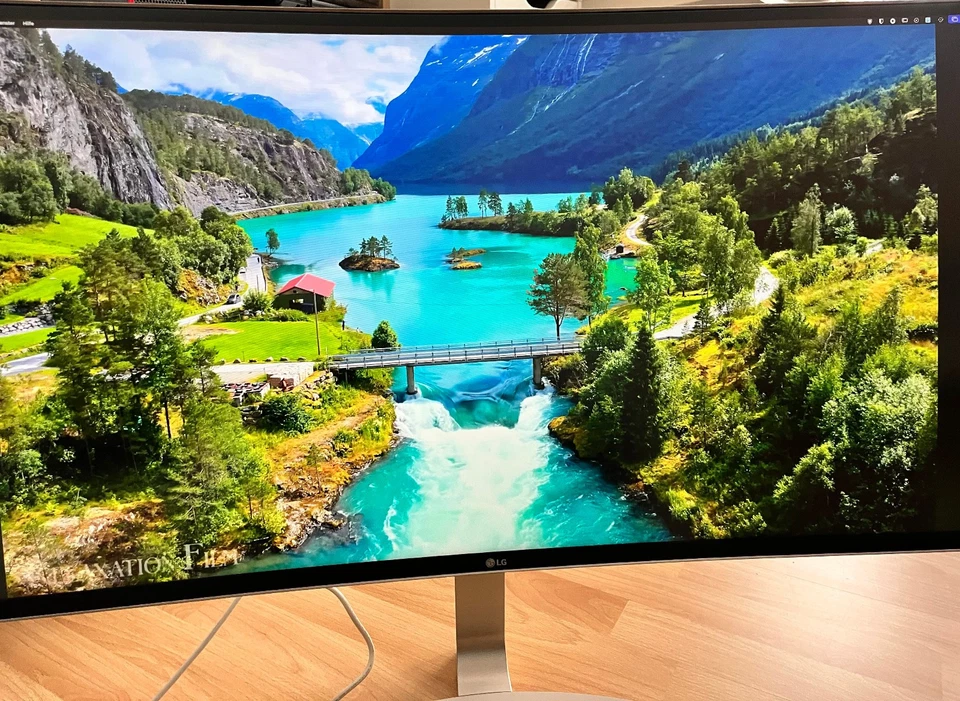 LG 34UC99-W 34 Zoll, 21:9 Curved UltraWide LCD LED Monitor - Bild 2 von 4