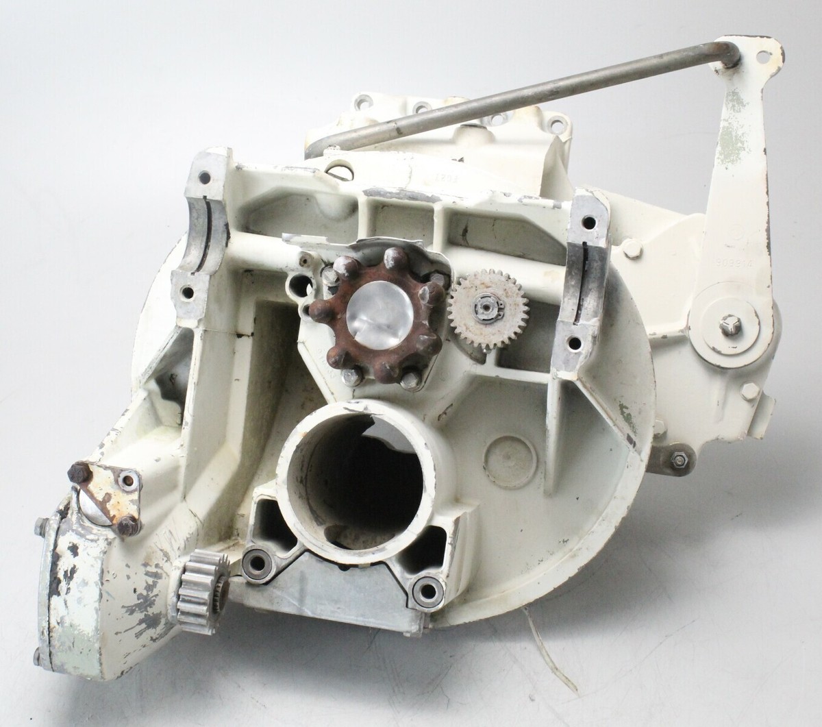 OMC Stringer Electric Shift Intermediate Housing 909325 M