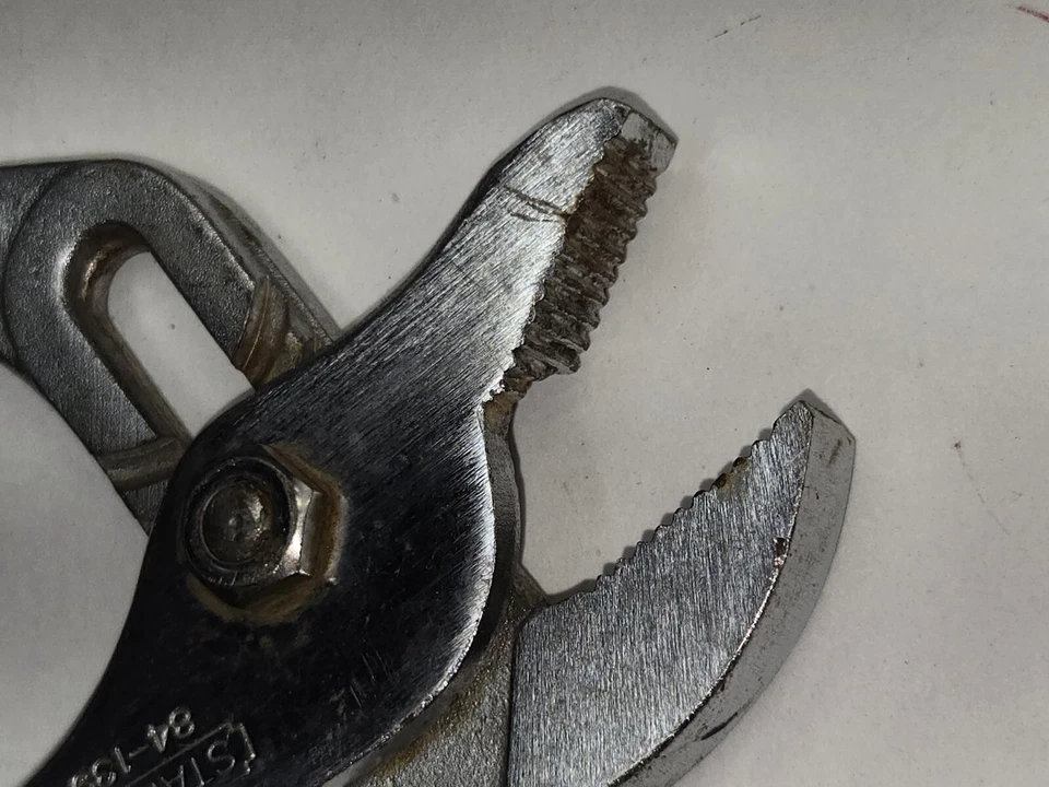 Vintage Stanley Pliers Slip Joint Groove Joint Adjustable #84-139 Japan - Image 4 of 4
