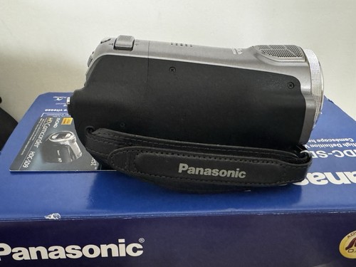 Panasonic HDC-SD9 Full HD 1920x1080 Camcorder With Battery Charger Loose Hinge - Picture 3 of 7