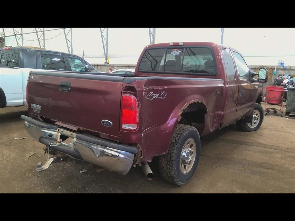 Roda 17x7-1/2 Srw 8 furos redondos compatível com 05-07 Ford F250SD PICKUP 6842452 - Imagem 2 de 4