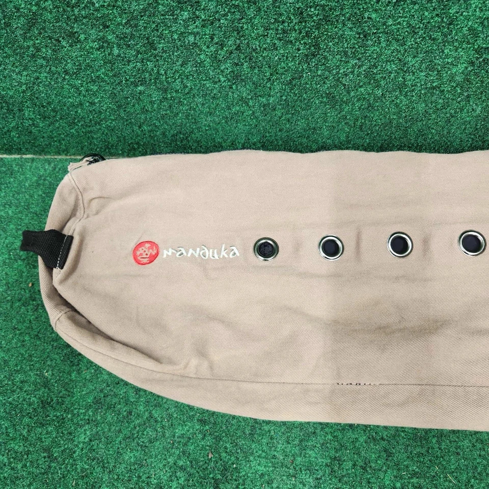Manduka Yoga Mat Bag Ventilated Duffel Adjustable Strap Gym Carrier 28 Inch Long - Image 3 of 4