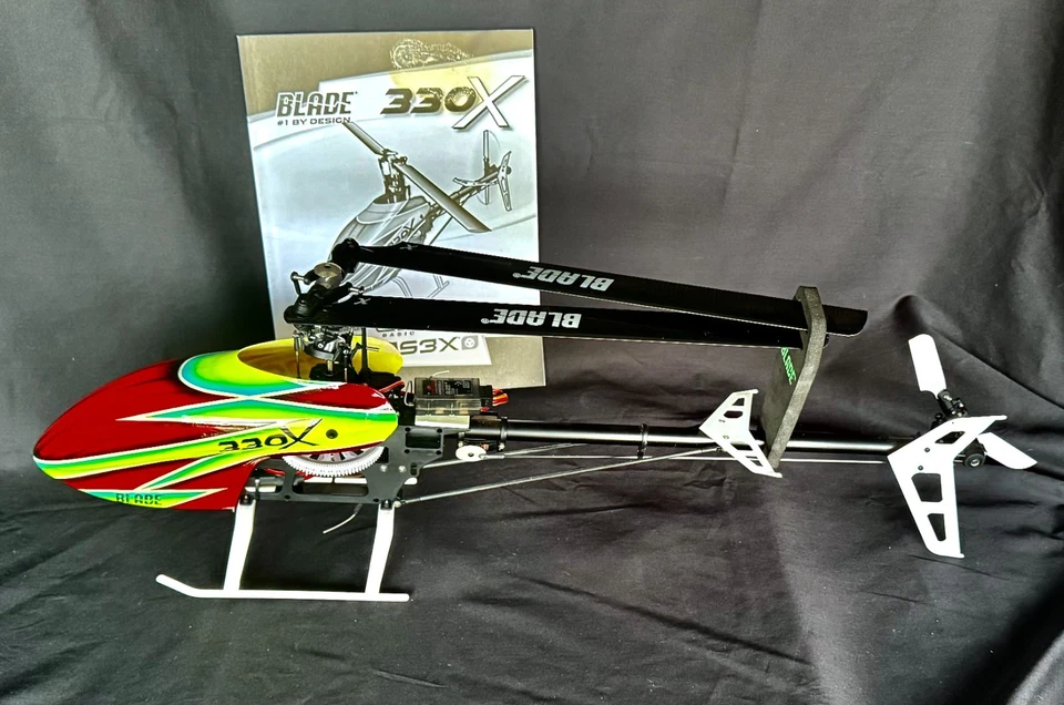 Blade 330X All-In-One Aerobatic Machine Ready To Fly Helicopter TESTED - EXTRAS' - Image 3 of 4