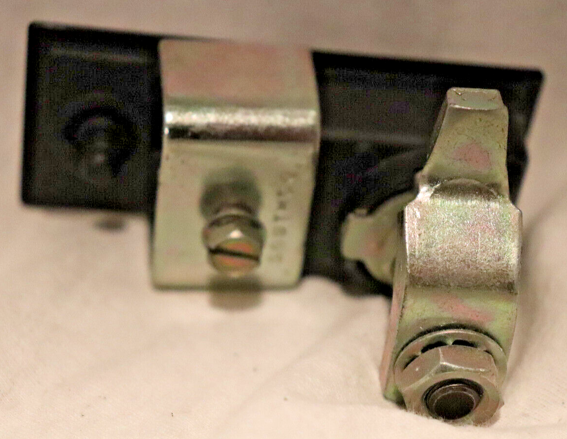 Cummins Onan DMC Cabinet Door Latch Assembly Panel Enclosure