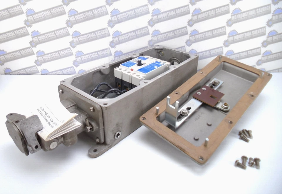 Crouse Hinds - DBR56731 WT90-3 - ARKTITE INTERLOCK RECEPTACLE BREAKER 60A/90A - Image 2 of 4