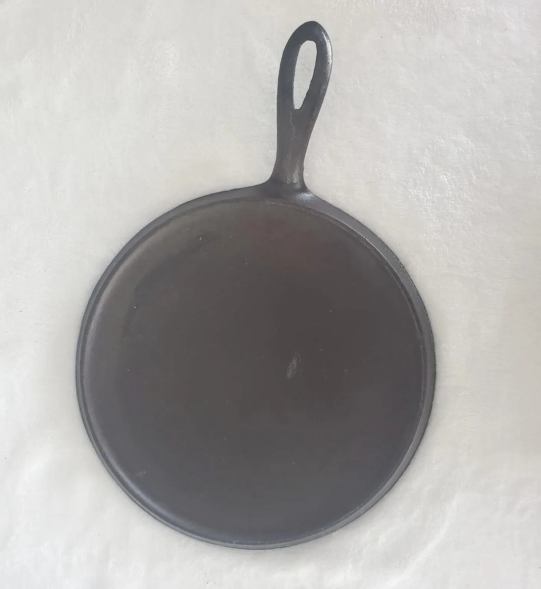 8 Griswold 'slant ERIE' skillet (SOLD)