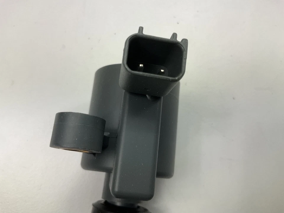 Bobina de encendido BWD E418 para Ford 2000-2006 3,9 L, 1999-2003 Jaguar 4,0 L 4,2 L Foto 2 de 4