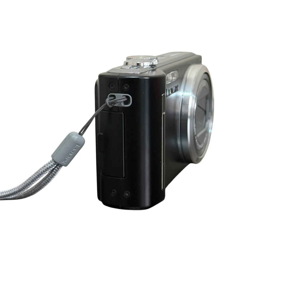 Panasonic LUMIX DMC-TZ9 12.1MP Digital Camera Black within charger, photo 4 of 5
