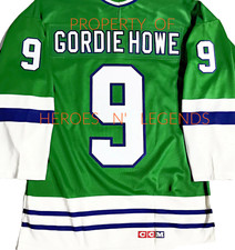 MiC-NWT-S VINTAGE GORDIE HOWE HARTFORD WHALERS 1983 CCM/MASKA NHL HOCKEY JERSEY