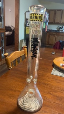 Maniak 18  Thick Glass Water Pipe Nice Piece (Missing Slide)