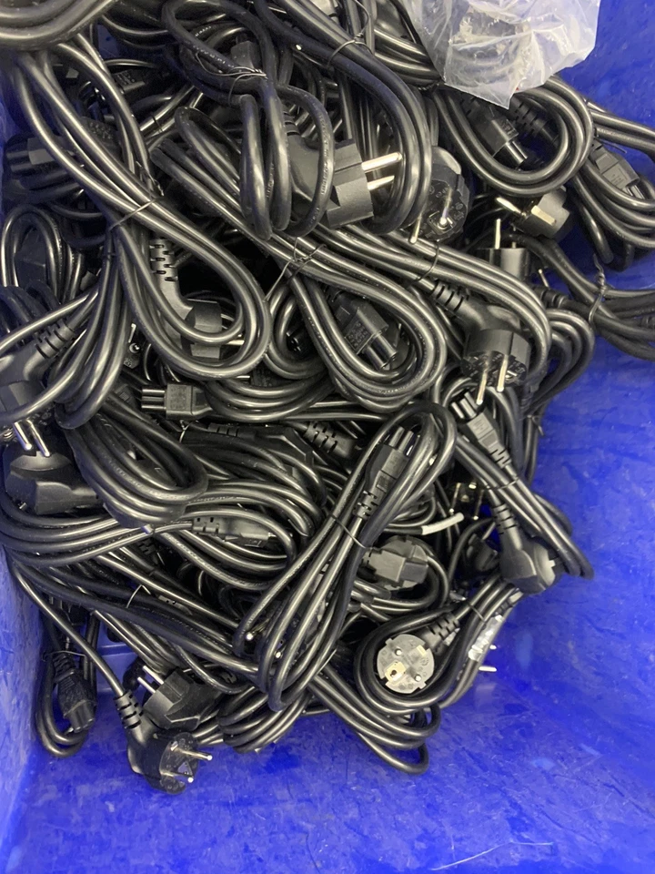 125 X C5 EU 3 PRONG CLOVER LAPTOP POWER LEAD CORD CABLE for Laptop Adapter 2 pin - Image 2 of 4