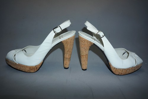 Stuart Weitzman White Patent Leather Womens 5" Heels open toe Uk 5 EU38 shoes - Picture 9 of 10