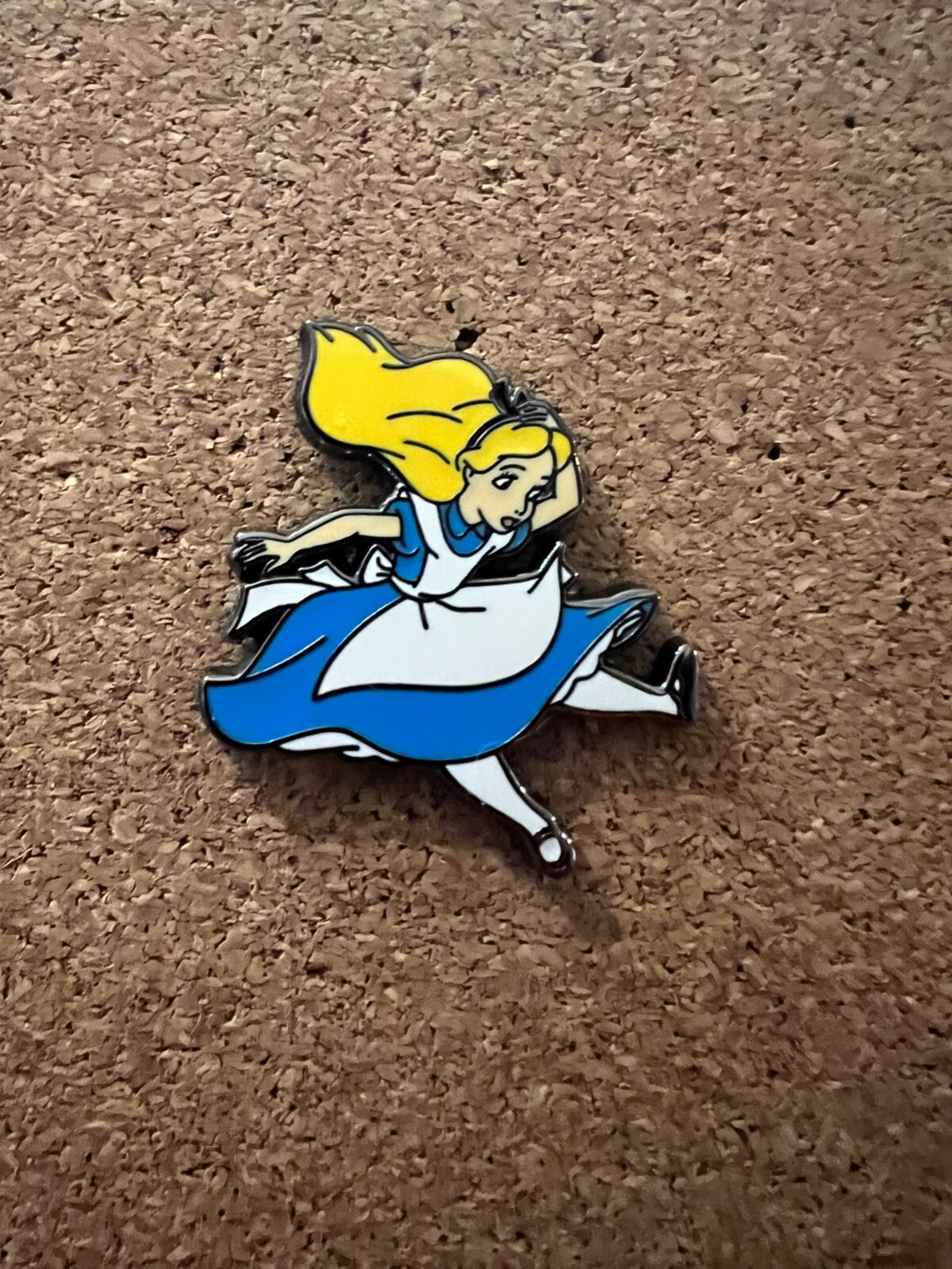 Disney Pin - Loungefly - Alice in Wonderland Series - Alice Falling