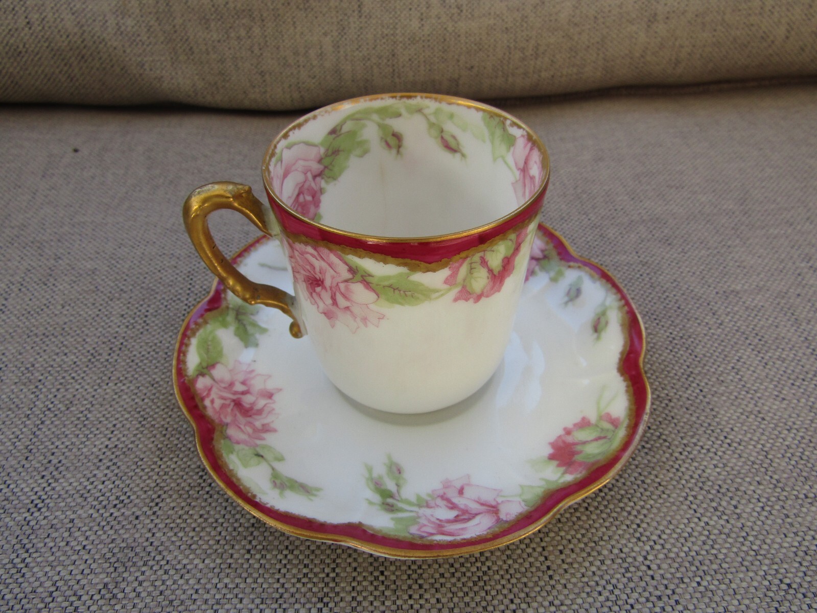 Haviland Limoges Drop Rose Demitasse Teacup and Saucer Set - Photo 5 sur 11