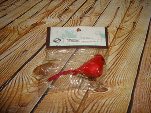 Hobby Lobby Woodland Wonders uccellino cardinale rosso artigianale 5" x 2,5" - Foto 2 di 2