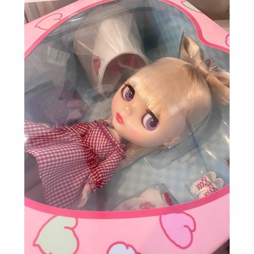 Neo Blythe Fightin' Milk Saran Doll Brand Collectible - Picture 6 of 7